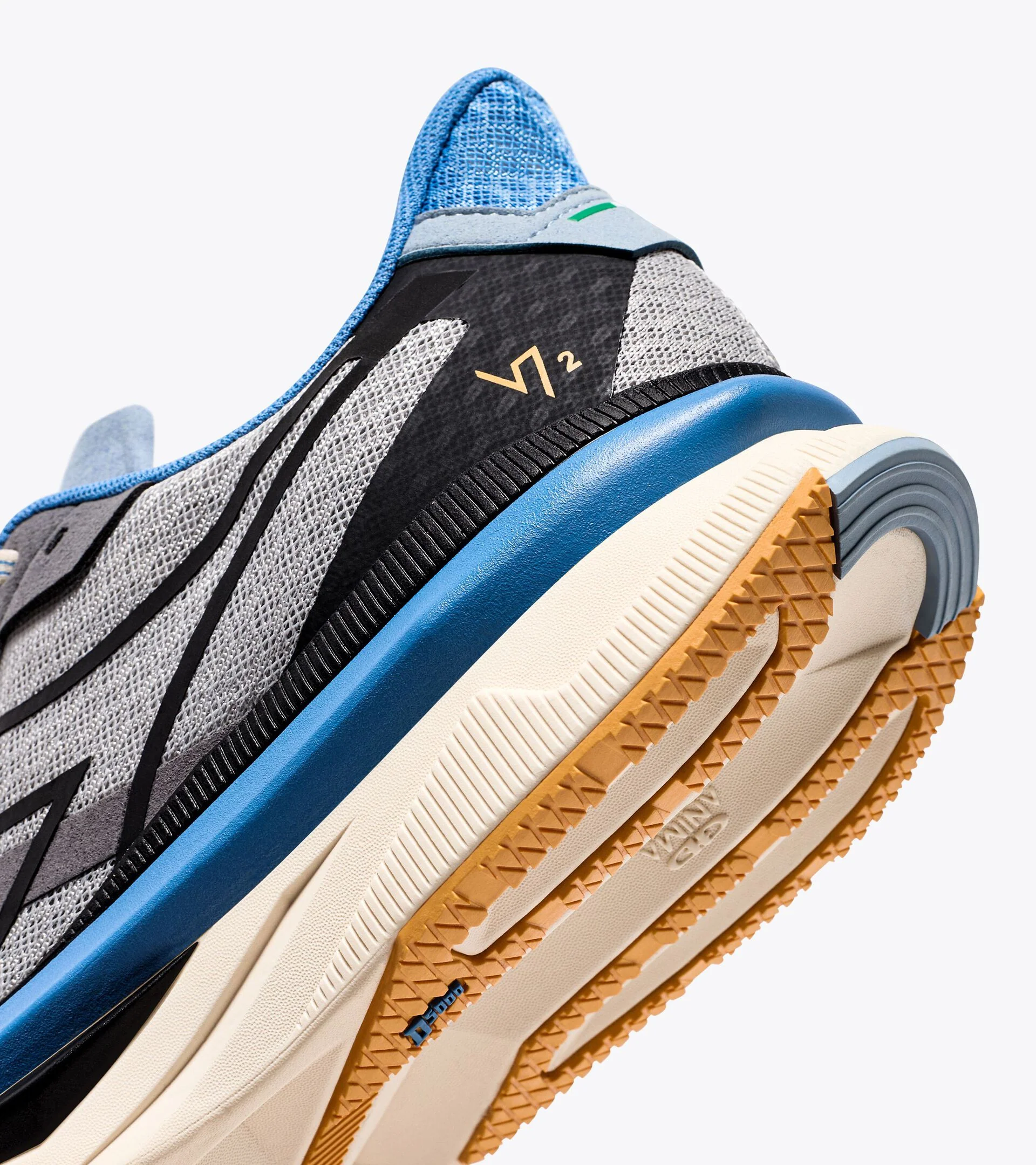 Diadora Men’s Atomo V7000-2 Silver Black Pacific - Image 4