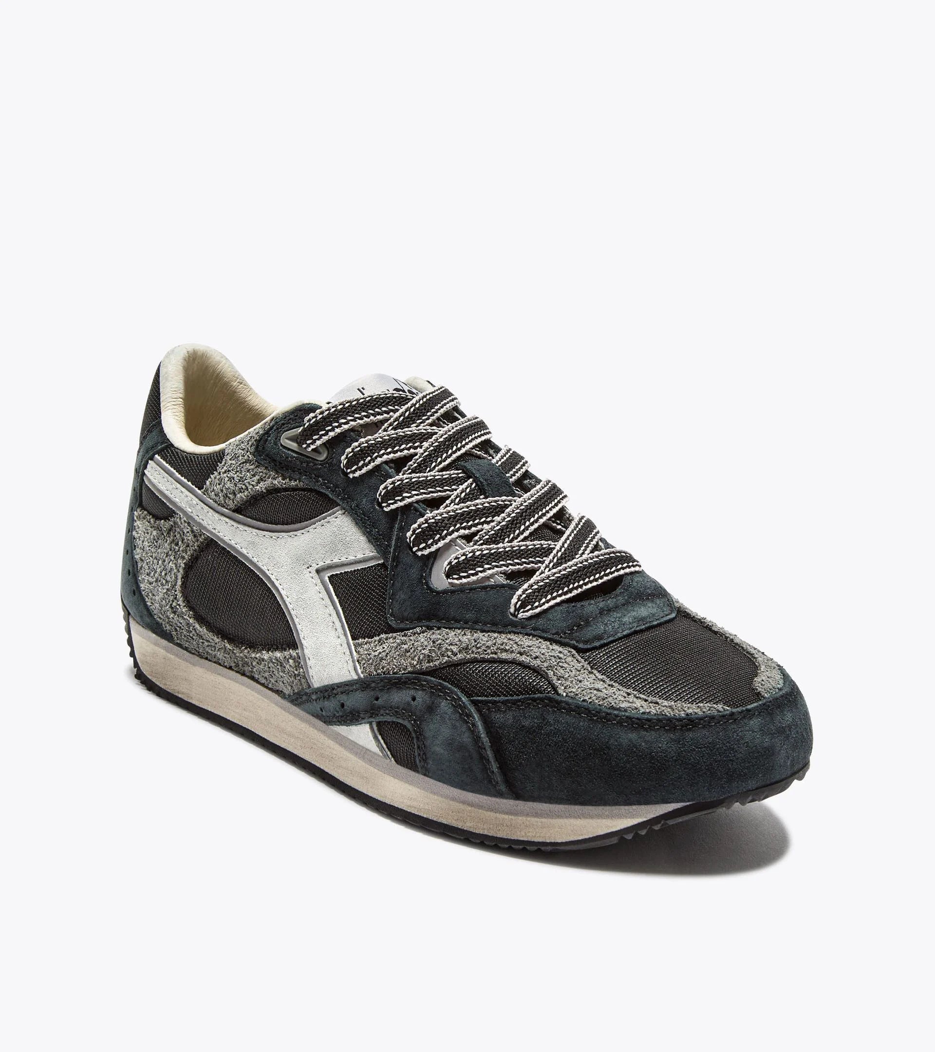 Diadora Heritage Women's Equipe Revenge Used Black - Image 6