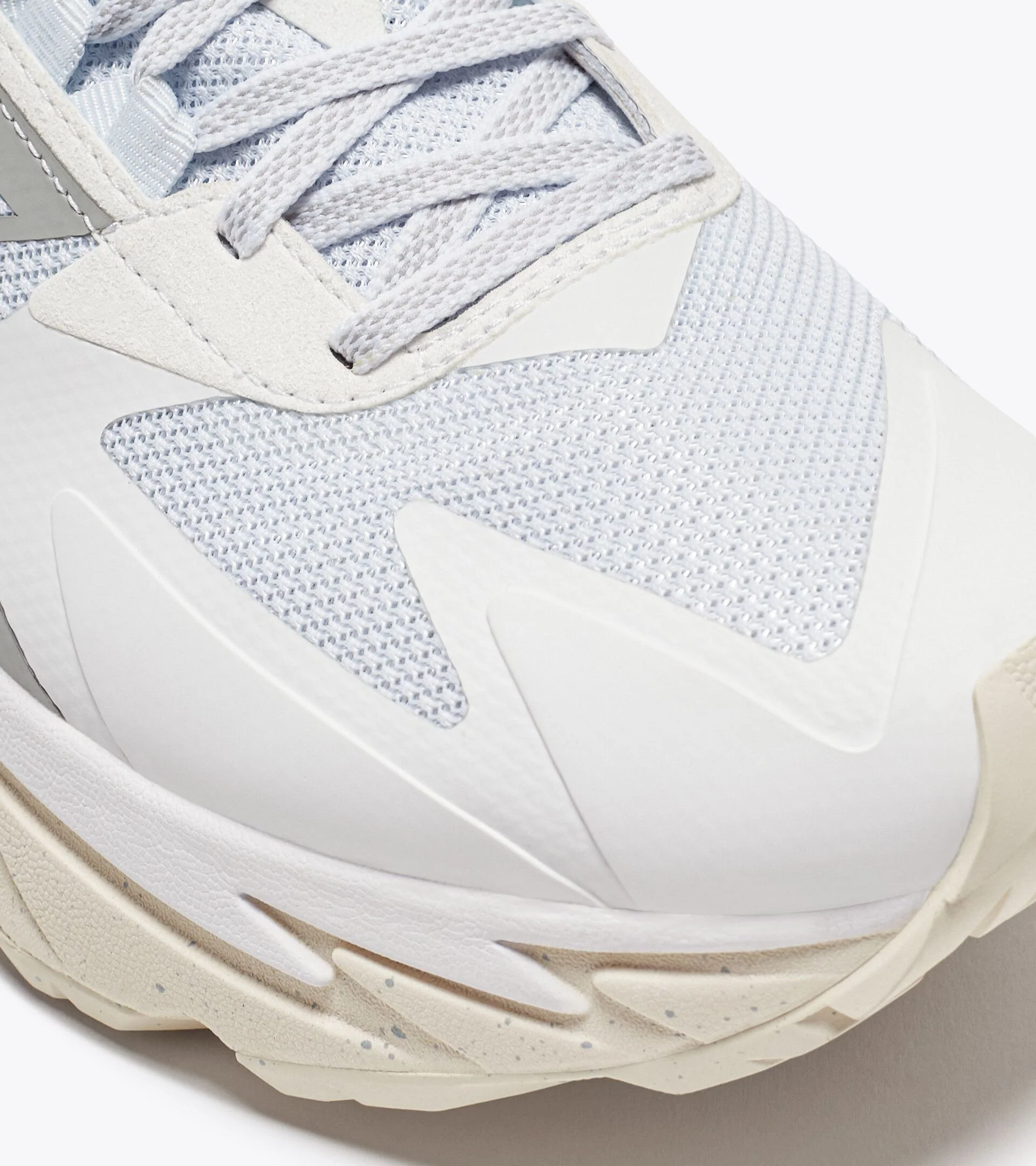 Diadora Women's Equipe Sestriere XT White Silver - Image 3