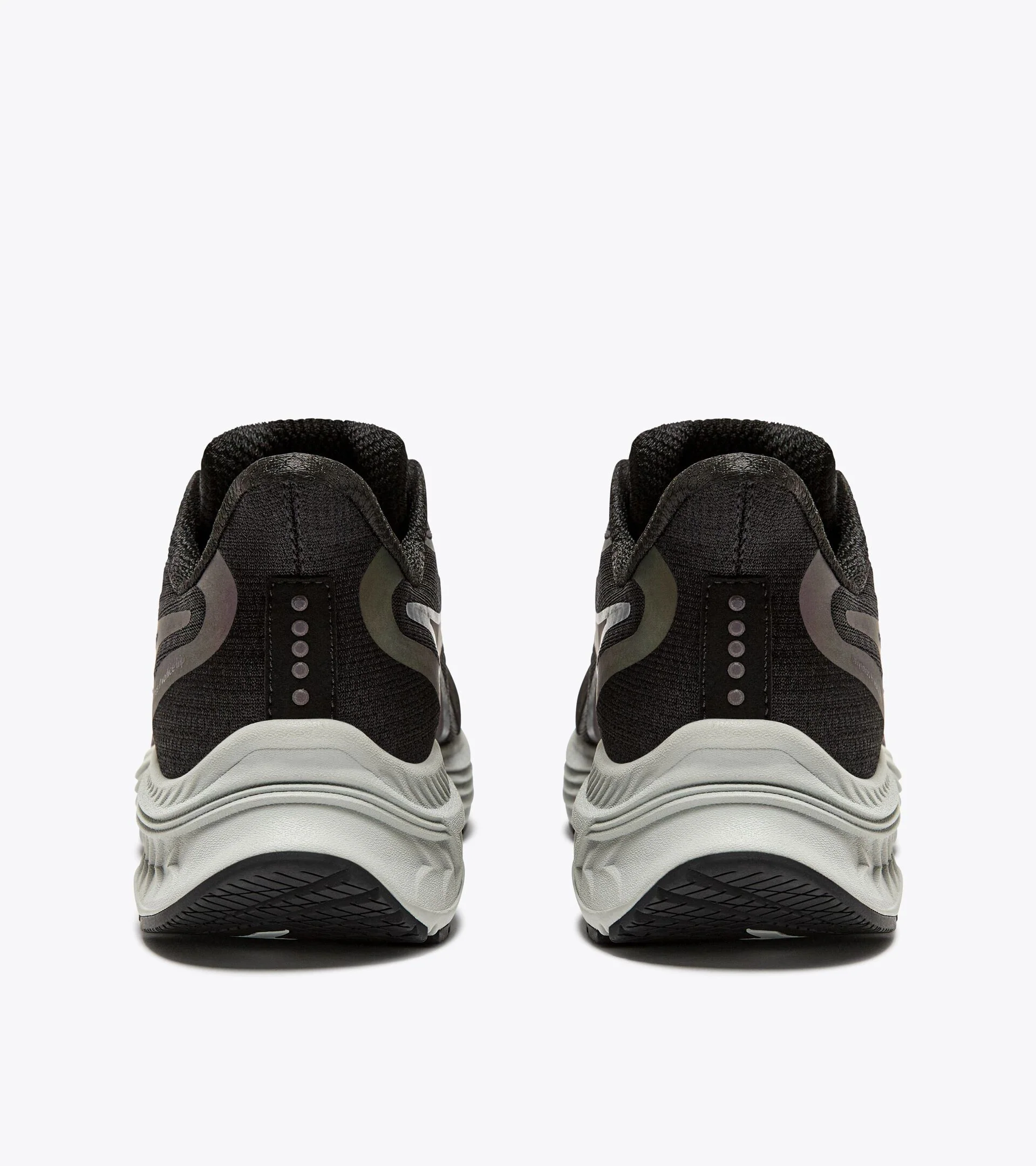 Diadora Women's Mythos Blushield 9 Vortice HIP Black Silver - Image 4