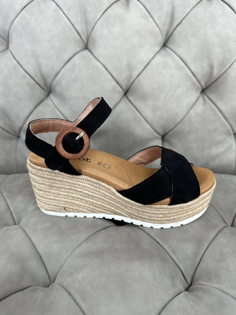 Naot Women's Marbella Black Velvet Nubuck