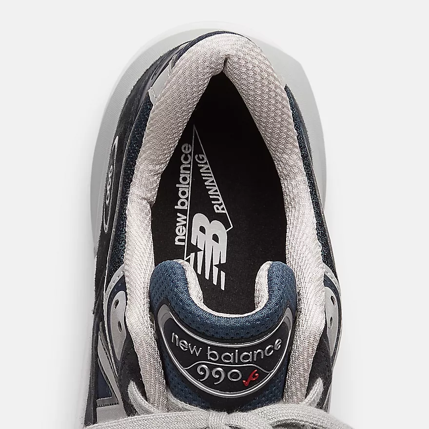 New Balance Men’s M990NV6 Navy with White - Image 7