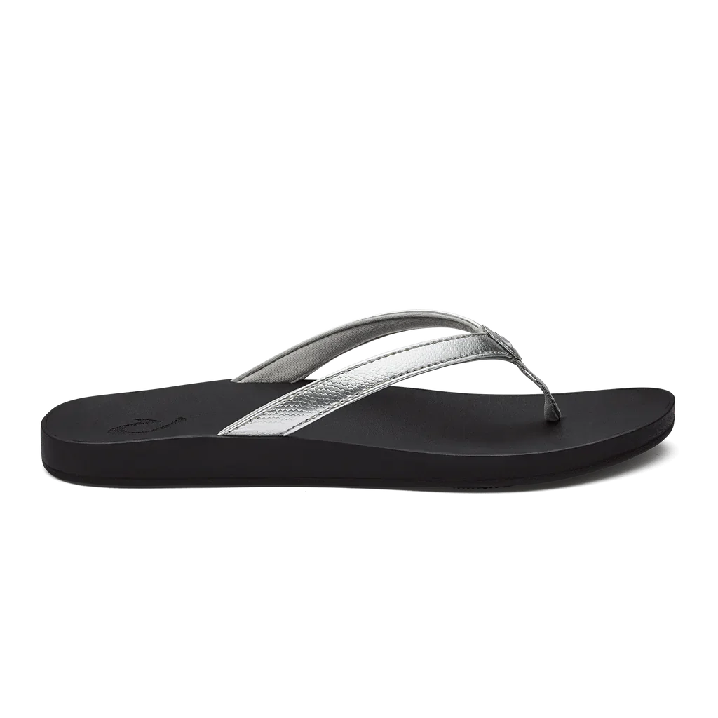 Olukai Women’s Puawe Silver Glass Black - Image 2