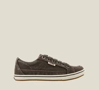 Taos Womens Moc Star Graphite Distressed Sneaker - Image 3