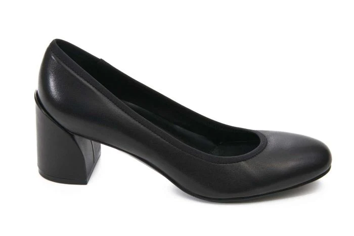 Vaneli Women's Camila Black Nappa - Image 2