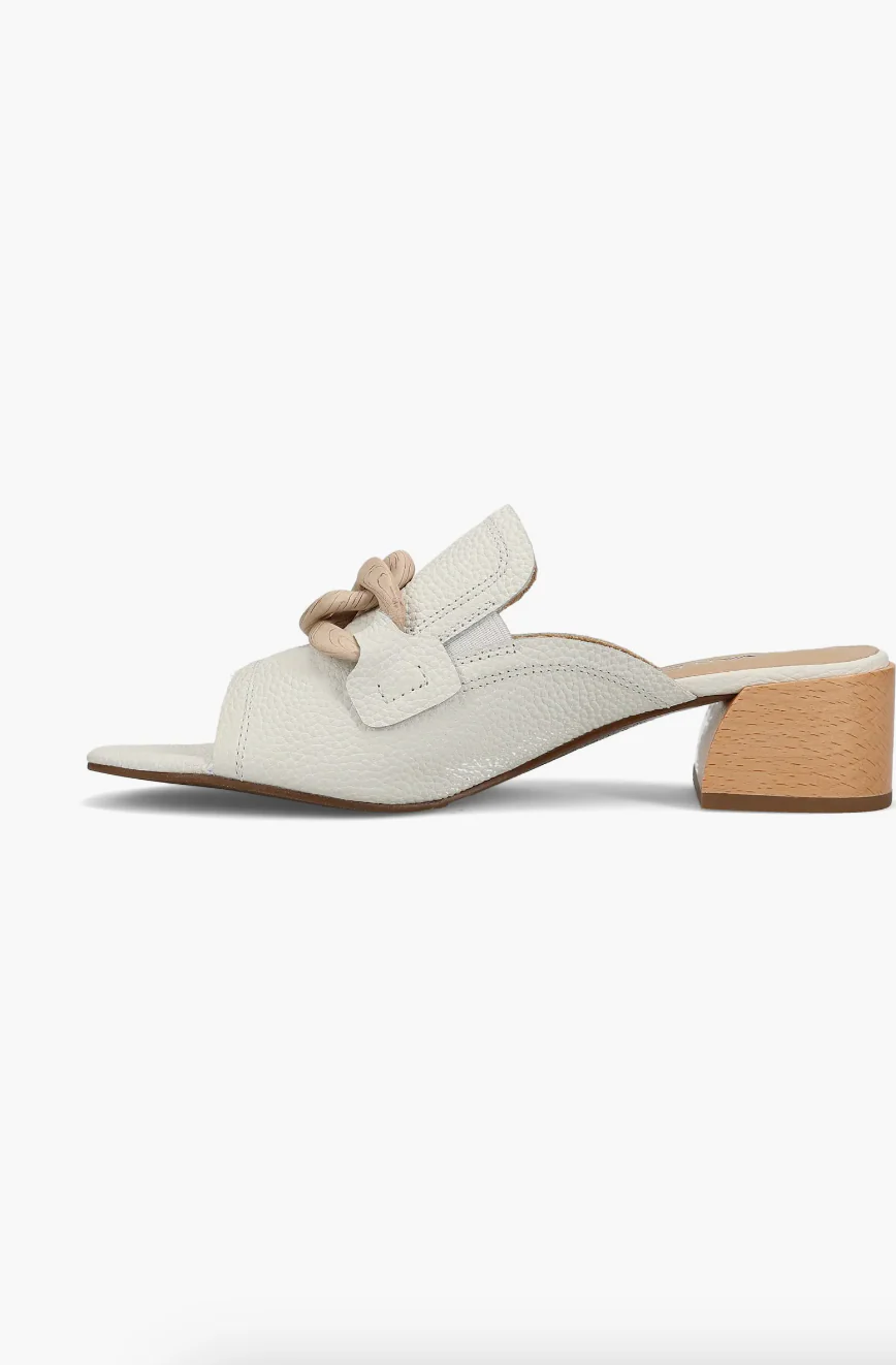 Vaneli Women's Cannia White Milled Calf - Image 5